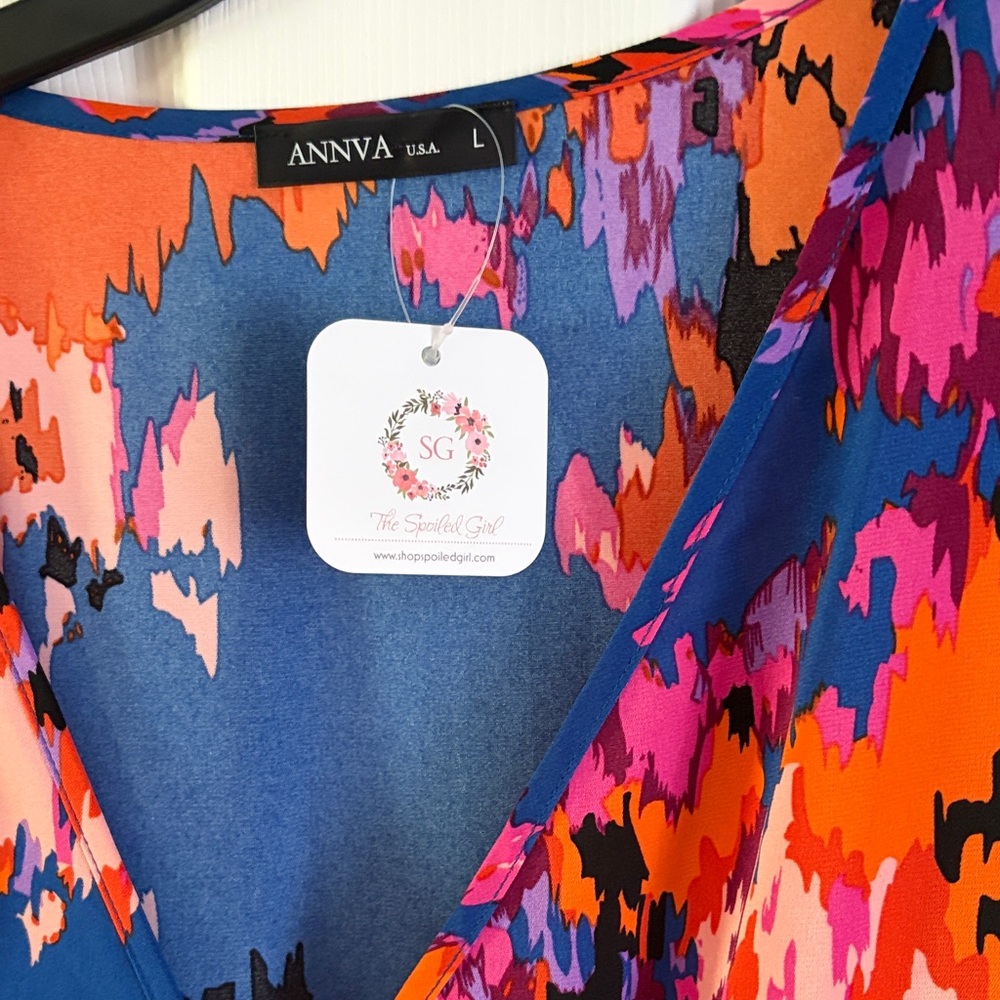 Colorful Abstract Print Wrap Dress - Picture 3 of 7